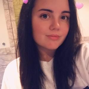 Meet your Posher, Kendra